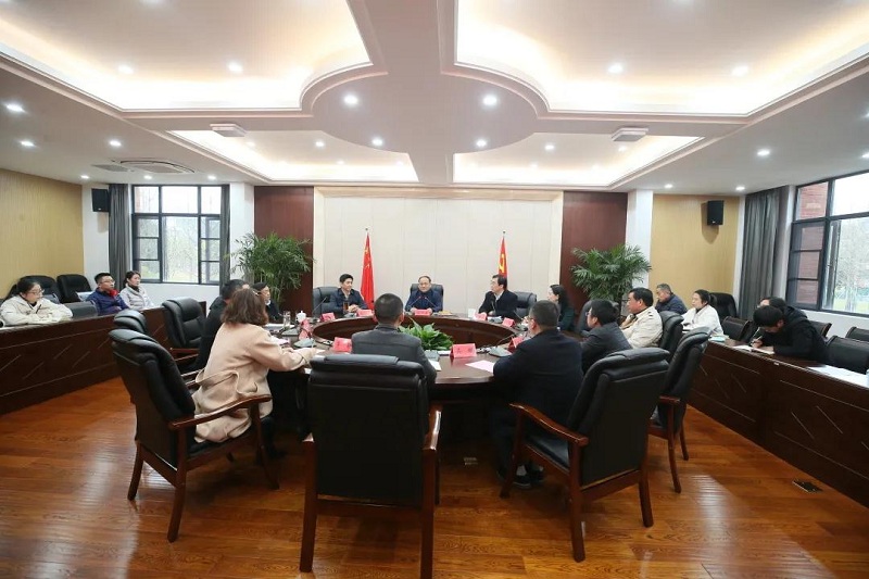 市纪委市监委举办机关干部荣誉退休仪式